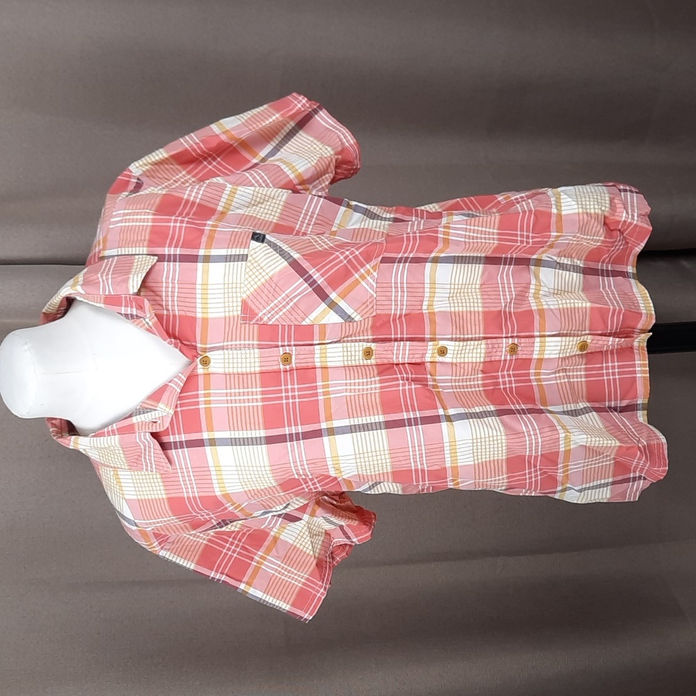 L.L.Bean pink plaid short sleeve beach cruiser button up top, size medium